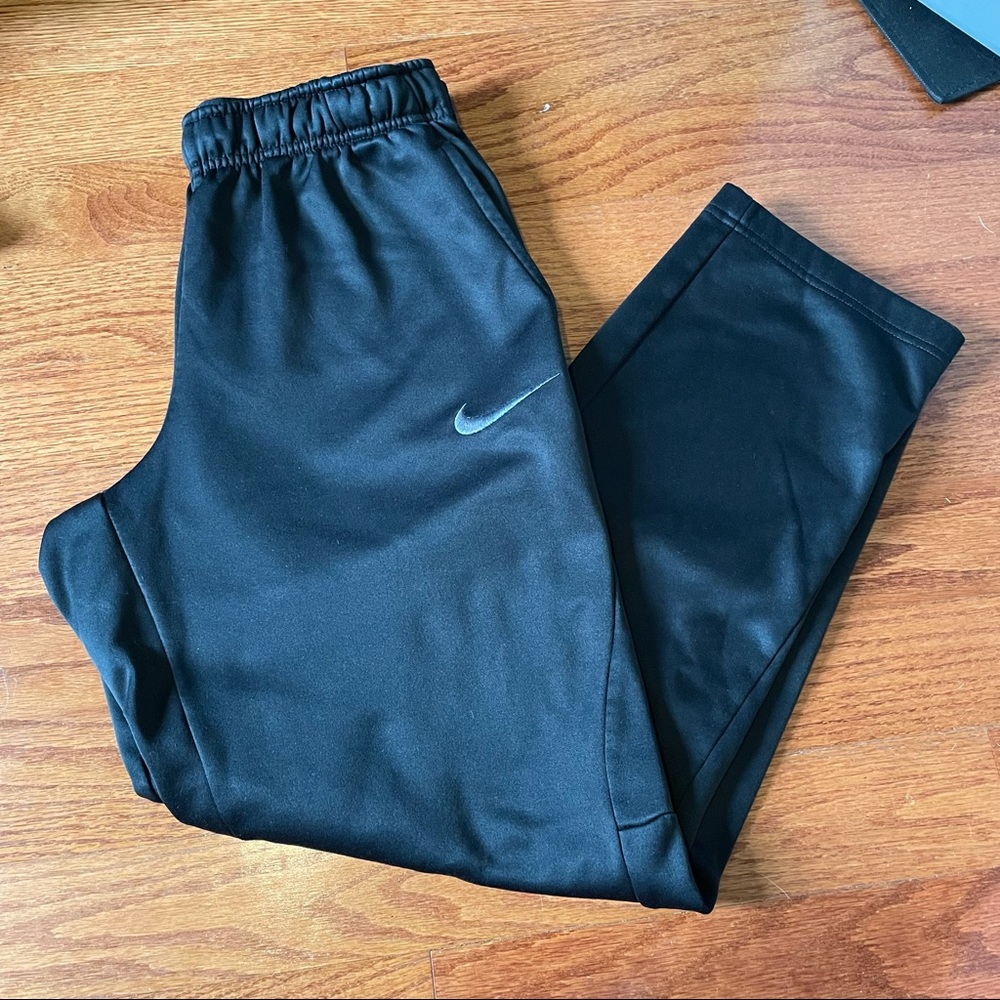Straight-Legged Nike Dri-fit Sweats